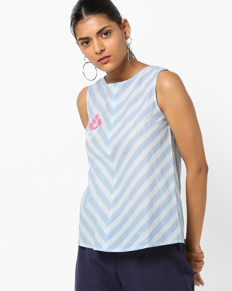 Ajio – Get upto 30% off on Women’s T-shirts