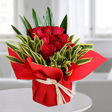 Fernsnpetals- Get 9 Red Roses Arrangement at 12.5% off!!