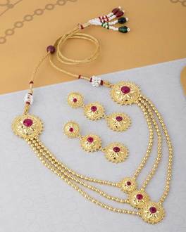 VOYLLA – Gold Plated Layer Necklace Set from Jhankar at only Rs. 600